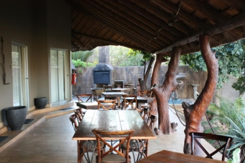 Croc River Lodge Komatipoort Esterno foto